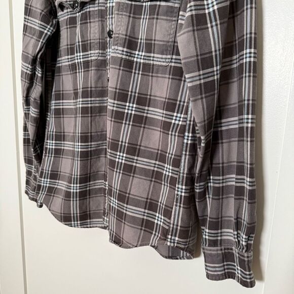 J Crew Flannel Shirt Mens Sz S Gray Plaid Slim Fit Button Up 100% Cotton Outdoor - Picture 3 of 9